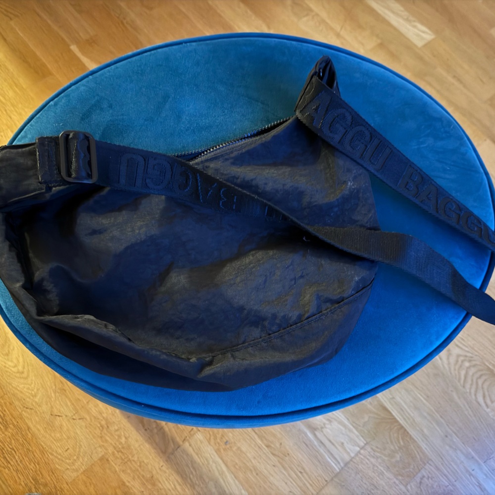 Baggu black medium nylon crescent bag